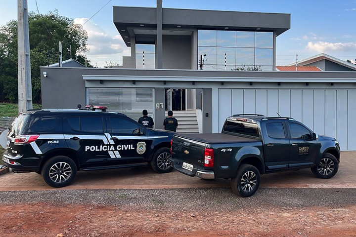 Dois policiais são presos por tráfico de drogas com viatura entre Ponta Porã e Dourados