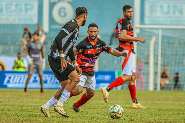 Águia Negra tenta se reabilitar diante do Naviraiense em Rio Brilhante